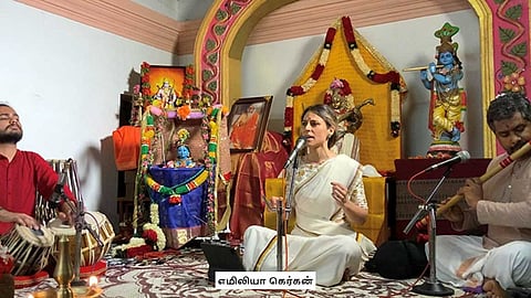 எமிலியாவை ஈர்த்த வேத கோஷங்கள்!