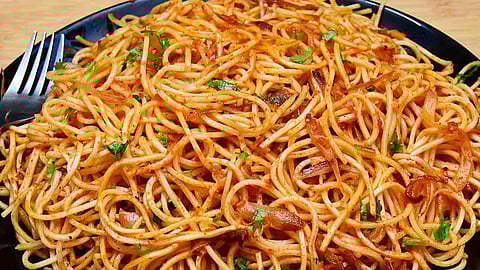 வானிலை மாறுது... நூடுல்ஸ் கேட்குது...