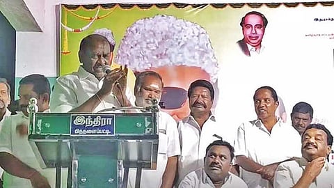 திமுக ஆட்சியில் ஸ்டாலின் குடும்பம் மட்டுமே மகிழ்ச்சியாக உள்ளது.