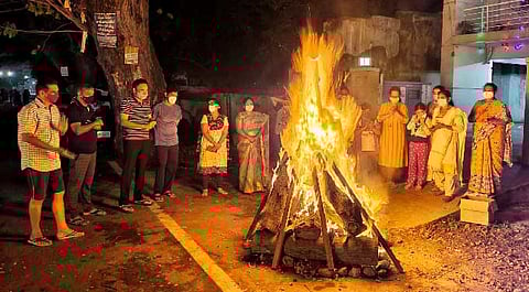 மாசற்ற போகி பண்டிகையைக் கொண்டாடுவது எப்படி?