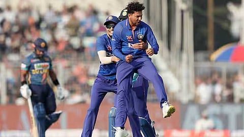 கோட்டை விட்ட பேட்ஸ்மேன்கள்! கோட்டை கட்டிய பவுலர்கள்! தொடரை கைப்பற்றியது இந்தியா!