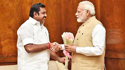 அதிமுக குடுமி டெல்லி கையில்