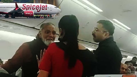 அந்தரத்தில் நடக்கும் அத்துமீறல்கள்!