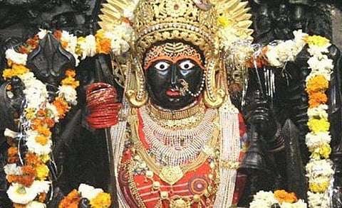 தெய்வங்கள் பேசும் அமானுஷ்ய ஆலயம்!