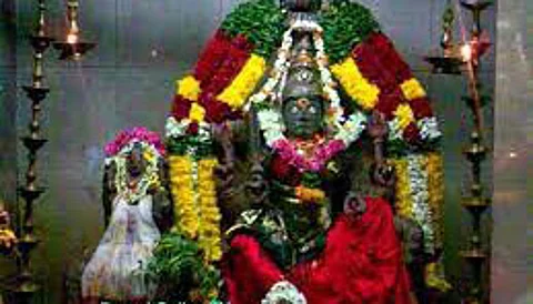 மாசி அமாவாசை மயானக் கொள்ளை!