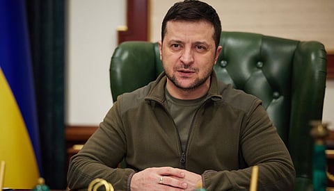 உக்ரைன் ராணுவ தளபதி பதவி பறிப்பு: அதிரடியில் அதிபர் ஜெலன்ஸ்கி!