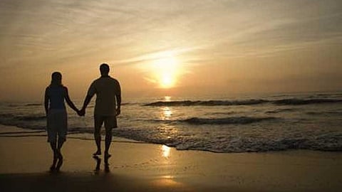 காதலுக்கு கை தேவையில்லை... உன்னத காதல் கதை!