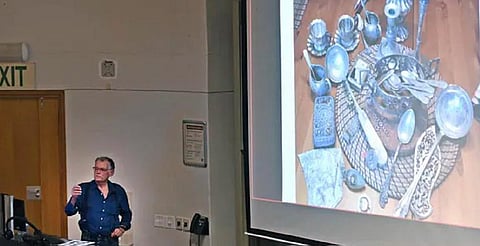 எண்பது ஆண்டுகளுக்குப் பிறகு வெள்ளிப் புதையலைக் கண்டெடுத்தவர்!