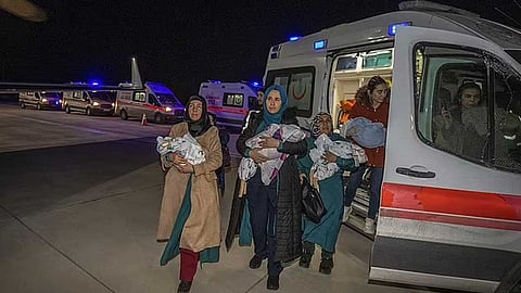 துருக்கி-சிரியா பூகம்பம்: பலி எண்ணிக்கை 15,000க்கு மேல்! இடிபாடுகளில் சிக்கிக் கிடந்த பதினாறு குழந்தைகள் பத்திரமாக மீட்கப்பட்டன!