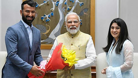 தனது 100வது டெஸ்ட் போட்டிக்கு முன்னதாக பிரதமர் மோடியை சந்தித்த சத்தீஸ்வர் புஜாரா!