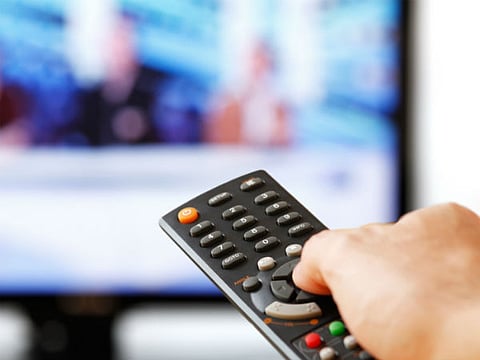 ஸ்மார்ட் போன்களில் இணைய வசதி இல்லாமல் டிவி பார்க்கும் திட்டம்:அரசு ஆலோசனை!