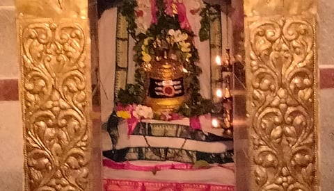 கேது பகவான் சொரூபத்தில் திருநீலகண்டேஸ்வரர்!