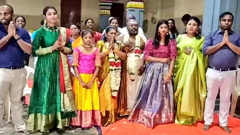 நடிகர் செந்திலுக்கு பீமரத சாந்தி விழா! வைரலாகும் புகைப்படம்!