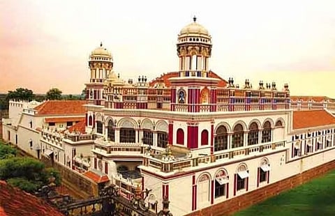 தமிழ்நாட்டின் அற்புத அரண்மனைகள்!