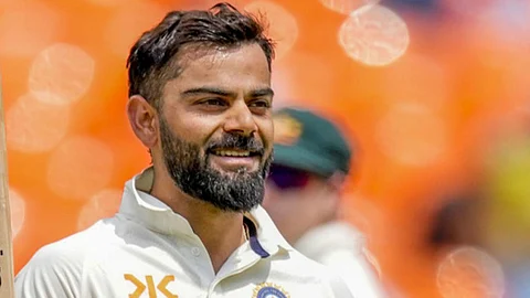 உஸ்மான் கவாஜா, அலெக்ஸ் கேரி இருவருக்கும் பரிசளித்த விராட் கோலி! என்ன பரிசு தெரியுமா?