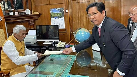 மேகாலயத்தில் அரசியல் விளையாட்டு எதிரணியினர் ஆட்சி அமைக்க முயற்சி!