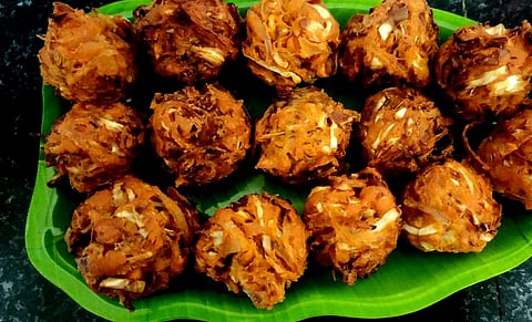 மொறு மொறு வென முட்டைகோஸ் போண்டா செய்யலாமா...!