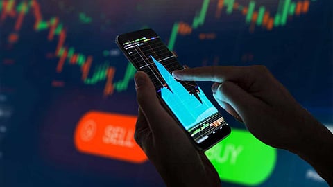 ஆன்லைன் டிரேடிங் காரணமாக ரூ30,000 இழந்த கல்லூரி மாணவி தற்கொலை!