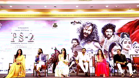 PS  படத்தில் மதத்தை ஏன் நுழைக்கிறீர்கள்? கல்கி எழுதியதை தான் படமாக்கினோம் - இயக்குனர் மணிரத்தினம்!