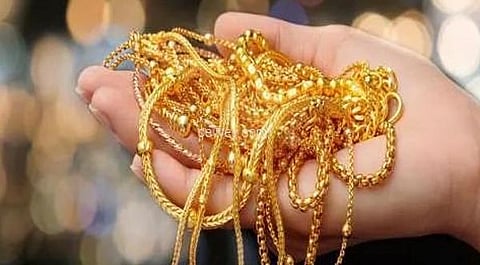 பஸ்ஸில் நகை பையை போட்டு இடம் பிடிக்க முயன்று 30 சவரனை பறிகொடுத்தவர்!