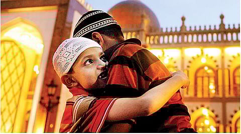 ஆடு விற்பனை அமோகம்... ரூ. 1 கோடிக்கு வியாபாரம்! களைகட்டும் ரம்ஜான்  பண்டிகை!