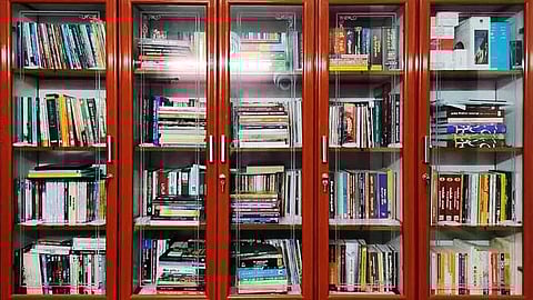 சிறைக்கைதிகளை நல்வழிப்படுத்தும் வாசிப்பு... சேலம் மக்களின் புத்தக தானம்.