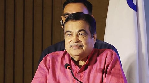 சாலைவிபத்துகளை 50% ஆக குறைப்பது சாத்தியமில்லை: நிதின் கட்கரி!