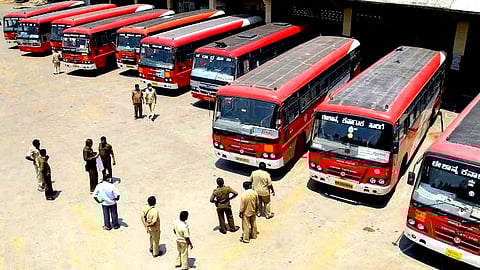 மகளிர் இலவசப் பேருந்து பயணத்திற்கான "சக்தி" திட்டம் : முதலமைச்சர் சித்தராமையா துவக்கம்!