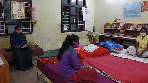 உங்கள் பிள்ளைகள் கல்லூரி விடுதியில் தங்குபவர்களா?