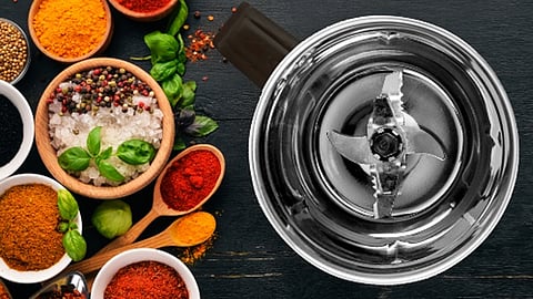 மிக்ஸியில் இதையெல்லாம் போட்டு அரைத்தால் அவ்வளவுதான்..!