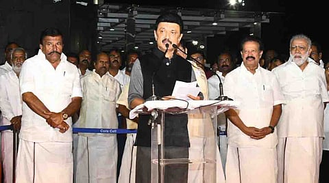 ‘ஐயாயிரம் பேருக்கு மேற்பட்டோருக்கு வேலை வாய்ப்பு’ சென்னை திரும்பிய முதல்வர் அறிவிப்பு!