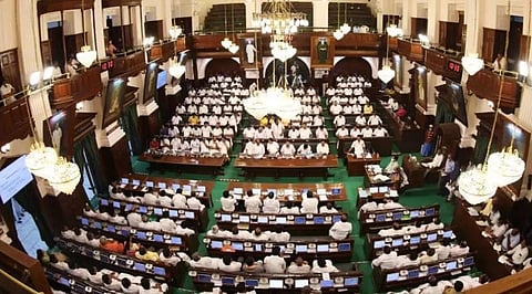 ‘சட்டப்பேரவை நிகழ்வுகளை நேரலை செய்ய இயலாது’ தூர்தர்ஷன் அறிவிப்பை நீதிமன்றத்தில் தெரிவித்த பேரவைச் செயலர்!