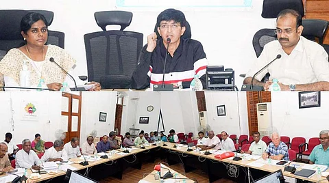மாநகராட்சி மழை நீர் வடிகால் பணியை விரைந்து முடிக்க ஆணையர் அறிவுறுத்தல்!
