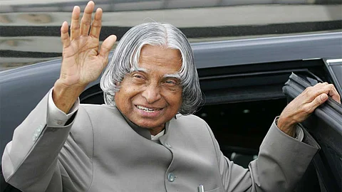 அறிவியல் நாயகனின் இலக்கியமும் சமூக அக்கறையும்!