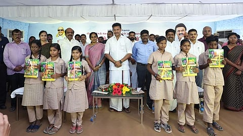 மாற்று மாநில மாணவர்களுக்கு இனி தமிழோடு சேர்த்து அவர்கள் தாய்மொழியும் கற்பிக்கப்படும்!