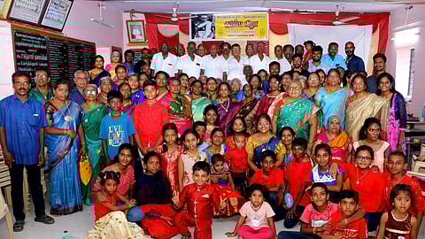 ஏழு தலைமுறை இணைந்த குடும்ப விழா.. உறவுகள் நெகிழ்ச்சி!