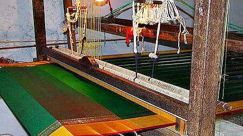 ஆகஸ்ட் 07 - தேசிய கைத்தறி தினம் - கைத்தறி நெசவுக்குக் கை கொடுப்போம்!