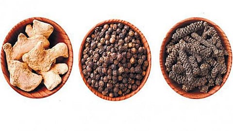 மும்மருந்துக் குழம்பு