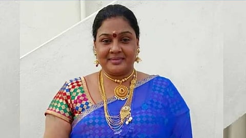 பிரபல நடிகை காலமானார்.. ரசிகர்கள் அதிர்ச்சி!