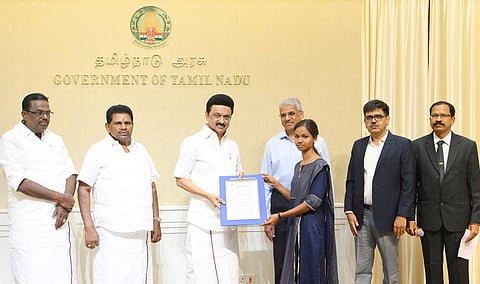 மீன் துறை ஆய்வாளர் பணி நியமன ஆணைகள் வழங்கிய முதல்வர் மு.க.ஸ்டாலின்!