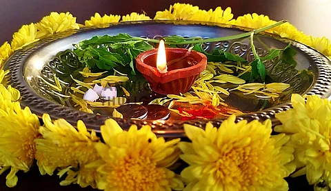 செல்வச் செழிப்பை ஈர்க்க உதவும் பச்சைக் கற்பூரம்!