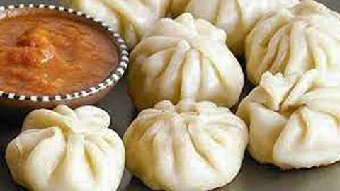 சுவையான வெஜ் மோமோஸ் செய்வோமா?