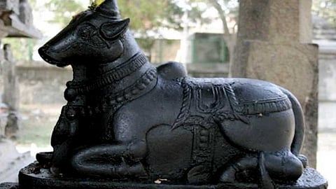 குதிரை முகத்தோடு நந்தி தேவர் எங்கே இருக்கிறார் தெரியுமா?