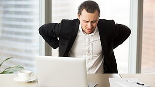 இந்த ஐந்து முறைகள்படி உட்கார்ந்தால் உடல் வலி, முதுகு வலியை தவிர்க்கலாம்!