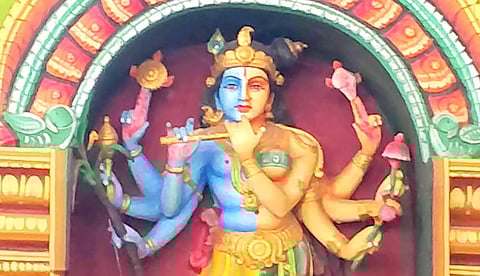 சம்சார சிக்கல்களைத் தீர்க்கும் சம்மோஹன கிருஷ்ணர்!