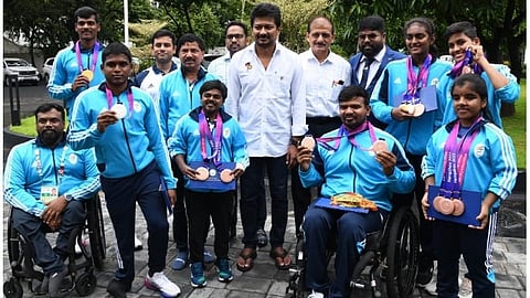 ஆசிய பாரா விளையாட்டுப் போட்டிகளில் பதக்கங்கள்
வென்ற தமிழக வீரர்களுக்கு ரூ.3.80 கோடி ஊக்கத்தொகை!