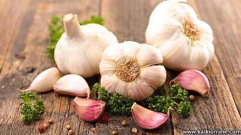 Benefits of eating garlic daily!