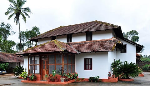 கர்நாடகா மற்றும் தெலங்கானா பாரம்பரிய வீடுகள்