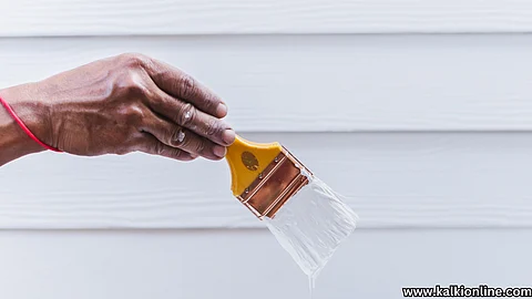 White paint that reduces heat!