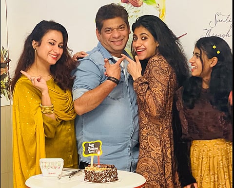 ஐஷு தந்தை